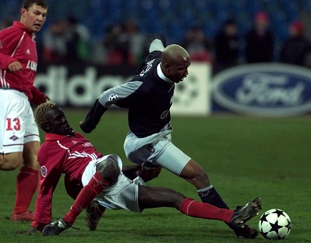 Kebe vs Diouf (©Getty Images)